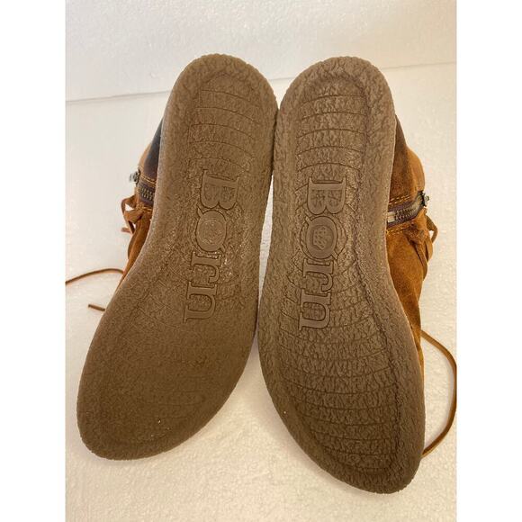 Born women’s Calyn Distressed Booties Size 9 Suede Leather Comfort - Picture 6 of 9